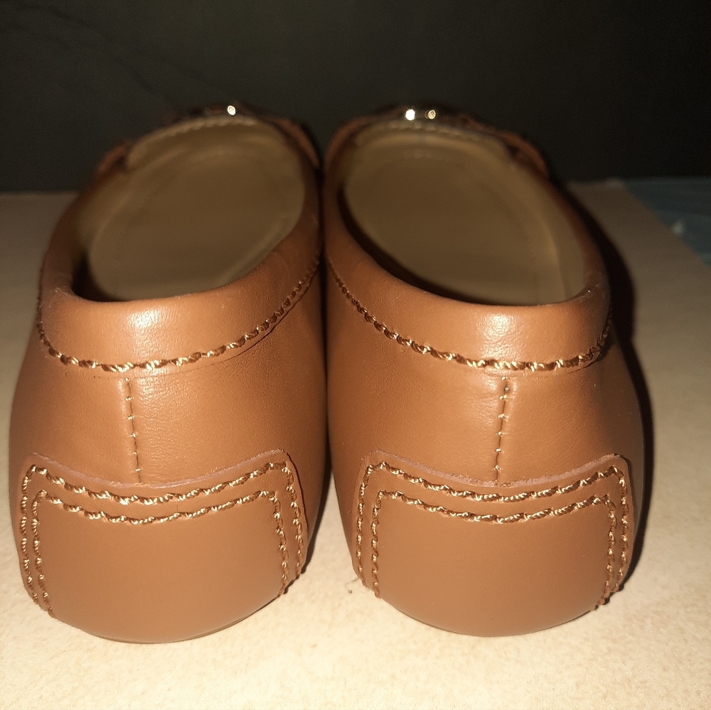 Michael Kors Tan and Brown Loafers Size 7.5 - Picture 4 of 6